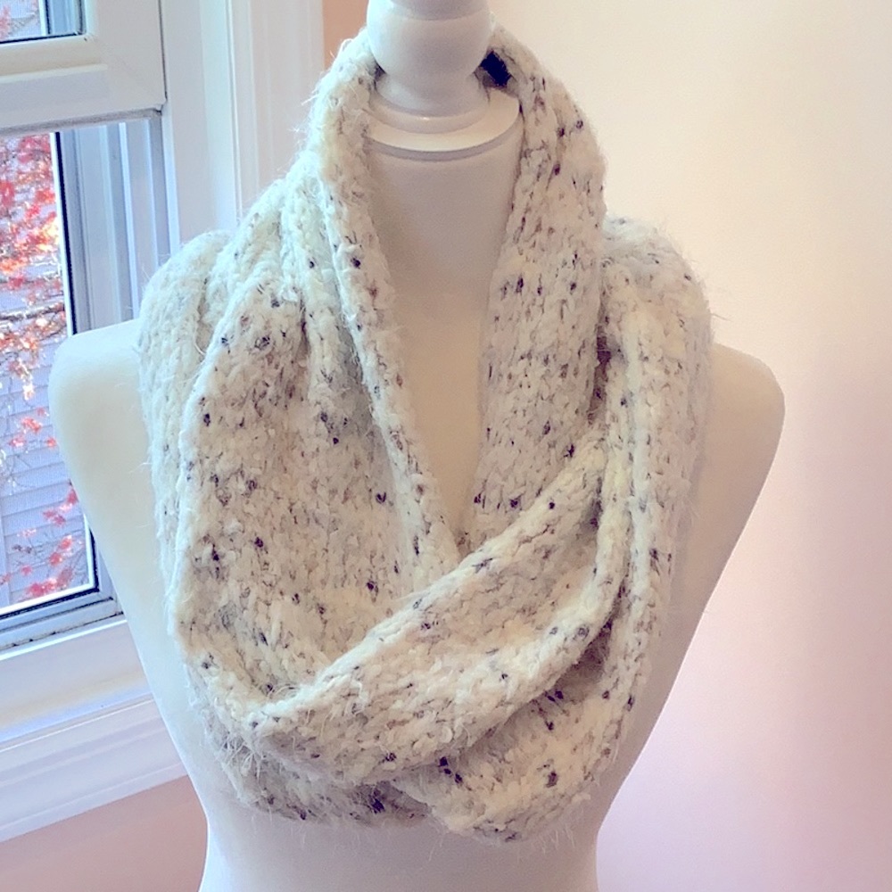 CCo. Infinity Scarf - Picture 2 of 6